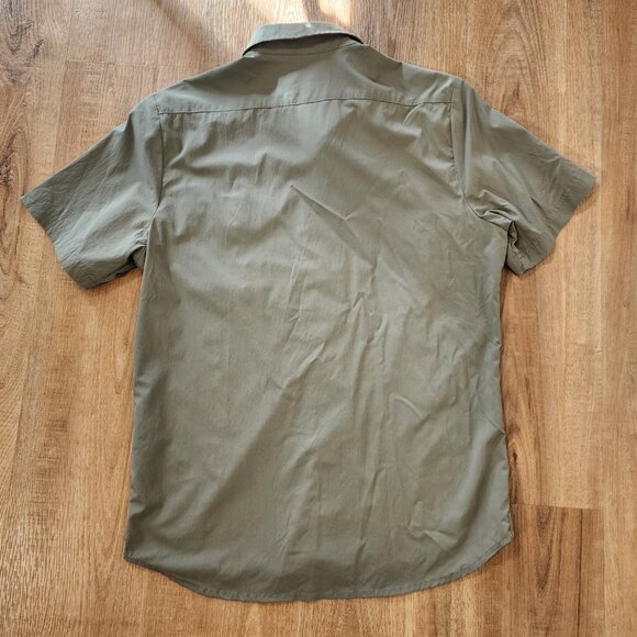Giro Sport Design Men's Green Nylon Button Down Short Sleeve Shirt Stretchy M - Picture 6 of 8